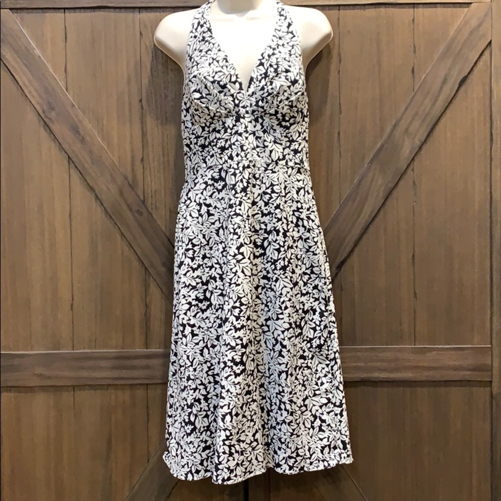 beautiful WHBM halter top dress, Sz2